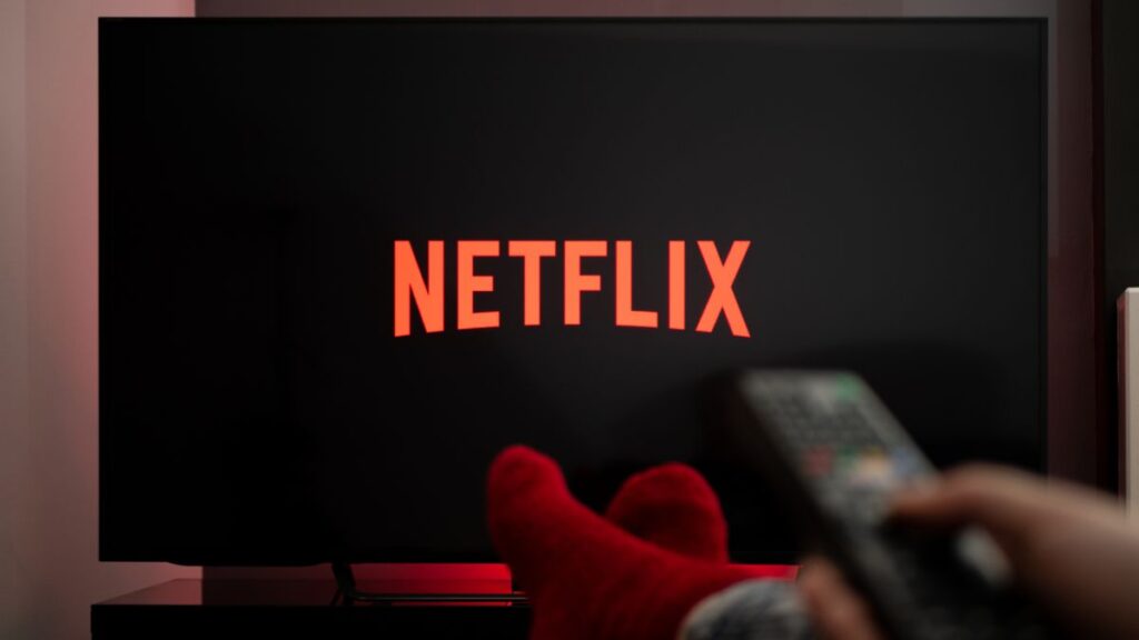 Netflix se retira de la batalla por la compra de Warner Bros tras nueva oferta de Paramount