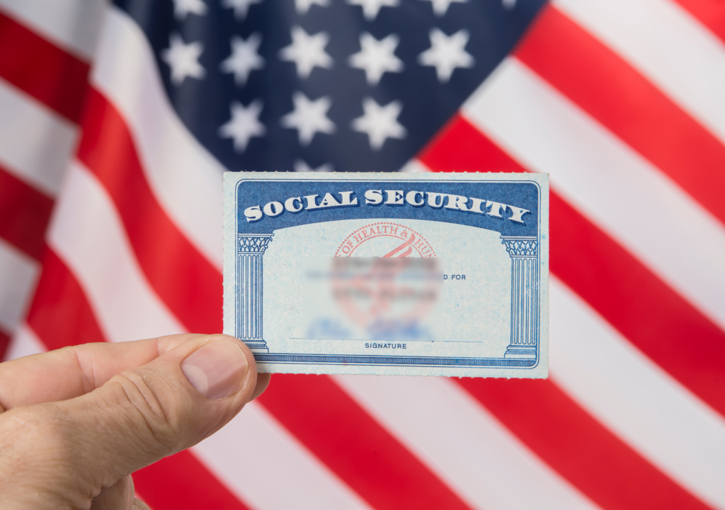Gobierno de EEUU ofrecerá pronto tarjetas digitales del Seguro Social