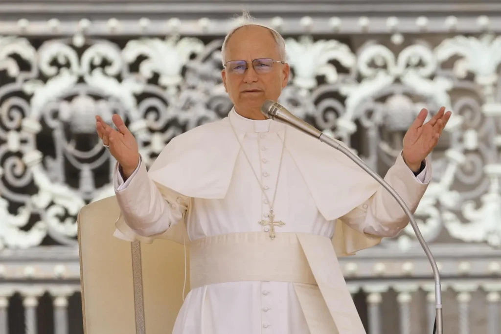 El papa advierte de que la dignidad humana es amenazada por algoritmos