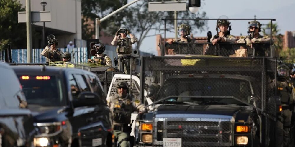 EE.UU. retira a 2.000 soldados de la Guardia Nacional desplegados en Los Ángeles