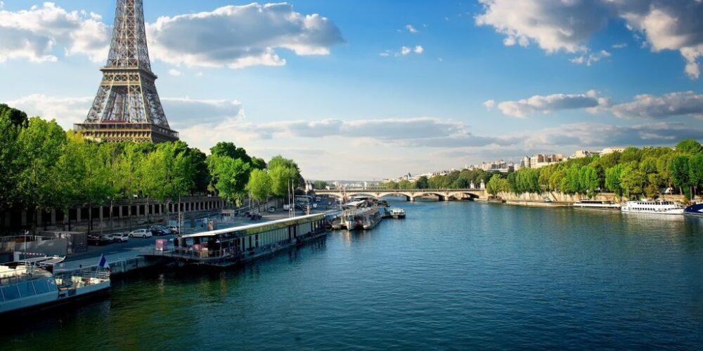 Investigan hallazgo de 4 cadáveres en el río Sena de París