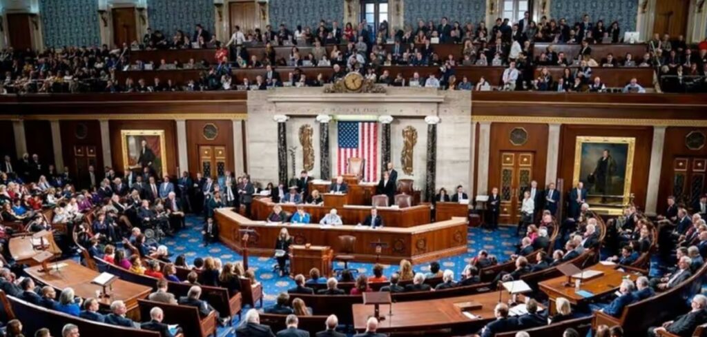 Senado de EE.UU. confirma 107 nominados de Trump, entre embajadores y altos funcionarios
