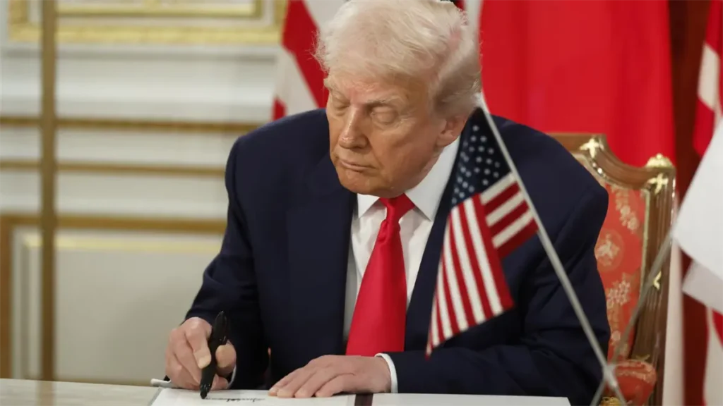 Trump ordena empezar a probar las armas nucleares de EE.UU. «inmediatamente»
