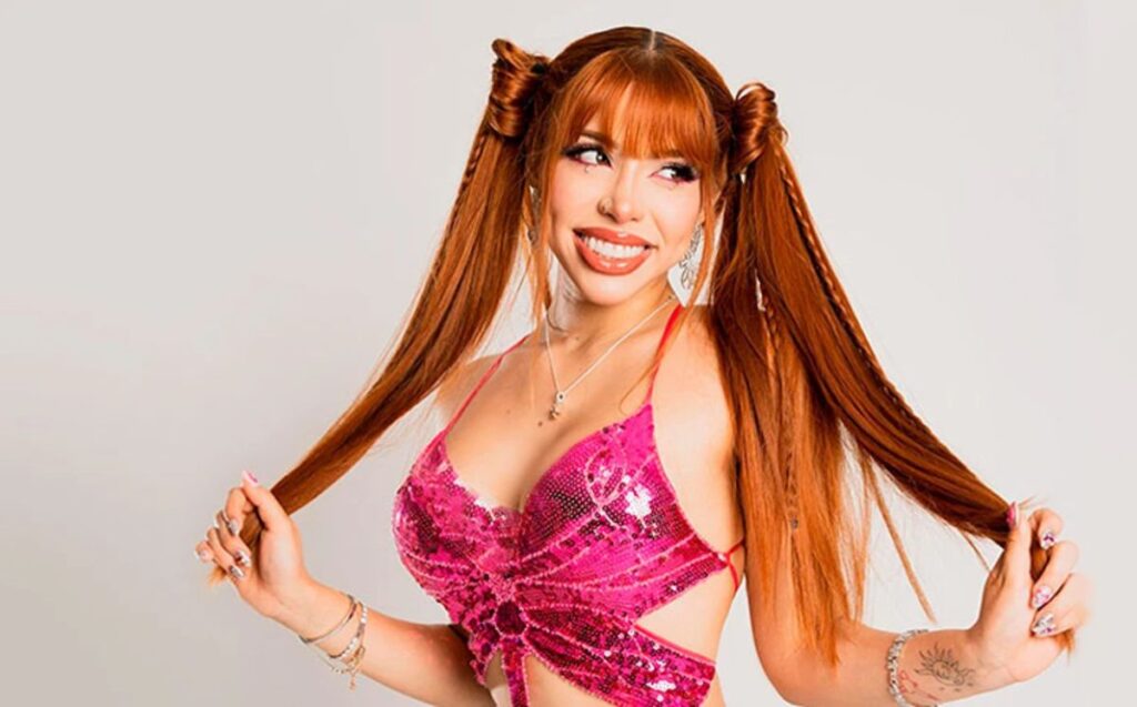 Yeri Mua acusa a Carolina Miranda de agresiones en concierto de Bad Bunny