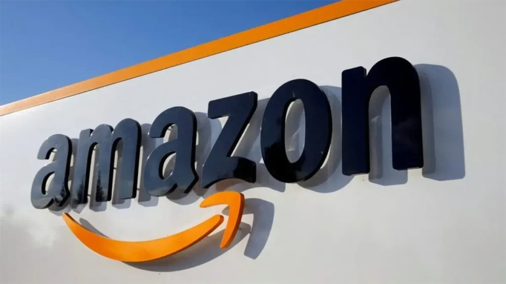 Amazon sufre caídas en su tienda en línea por problemas con código asistido por IA