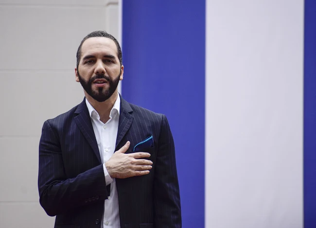 Nayib Bukele y Claudia Sheinbaum vuelven a liderar la aprobación en Latinoamérica