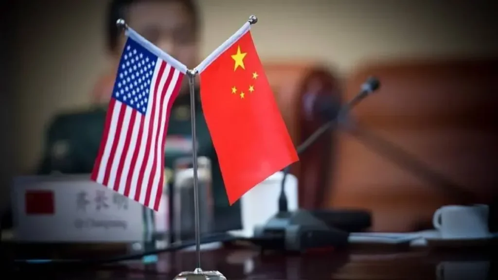 China denuncia hostigamiento de embarcaciones filipinas en arrecife disputado con Manila